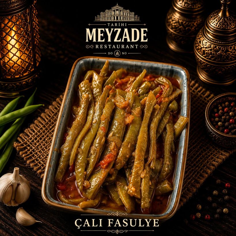 Haricots verts à l'huile d'olive — Tarihi Meyzade, meyhane de Kasımpaşa, Istanbul