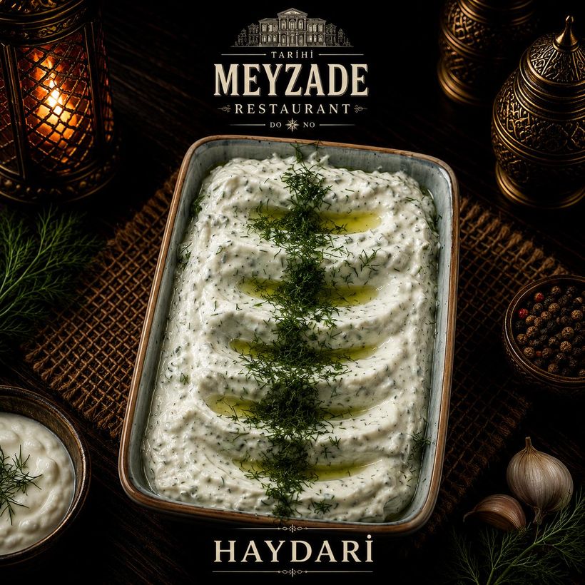 Haydari (yaourt épais aux herbes) — Tarihi Meyzade, meyhane de Kasımpaşa, Istanbul
