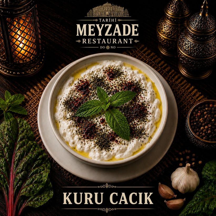 Cacık épais — Tarihi Meyzade, meyhane de Kasımpaşa, Istanbul