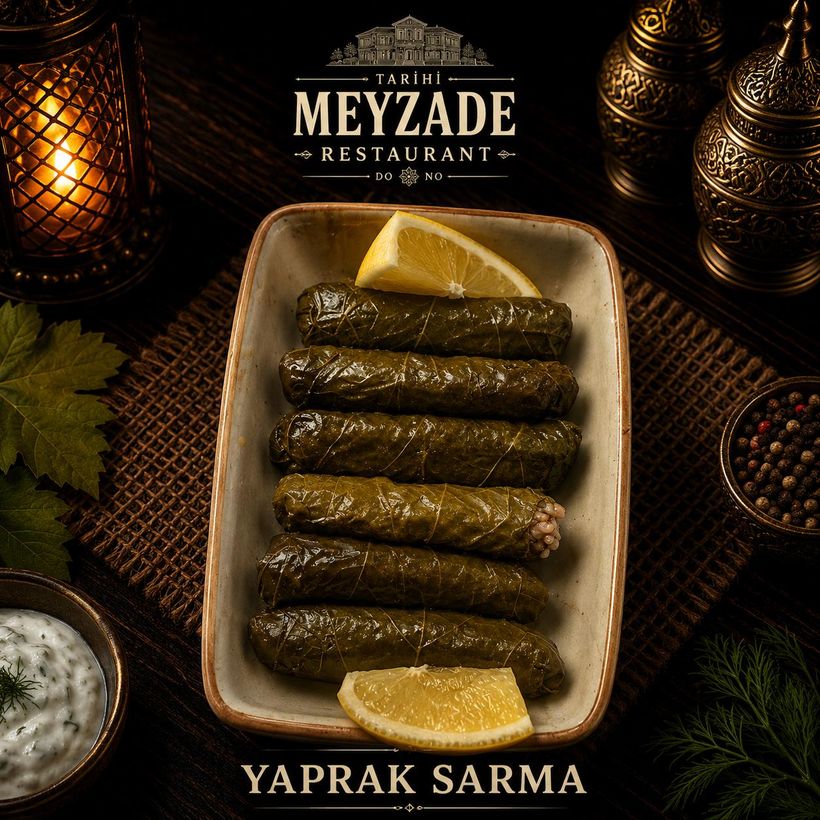 Feuilles de vigne farcies — Tarihi Meyzade, meyhane de Kasımpaşa, Istanbul